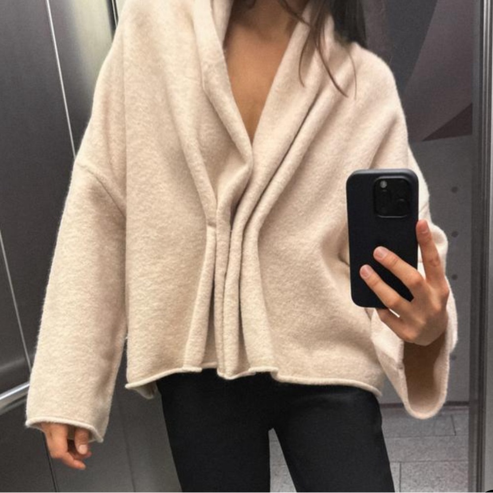 Zara NWOT Sweater